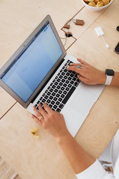 Holdem-botin Rooli Ja Vaikutus Online Pokerissa